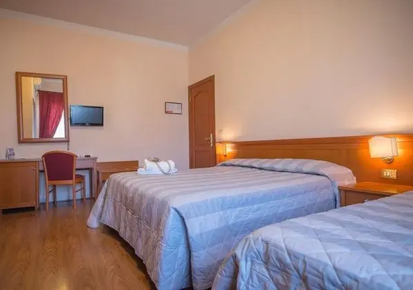 Classic Üç Kişilik Oda, Şehir Manzaralı