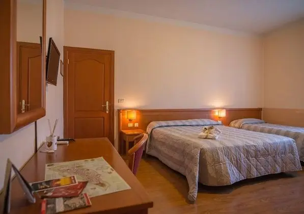 Classic Üç Kişilik Oda, Şehir Manzaralı