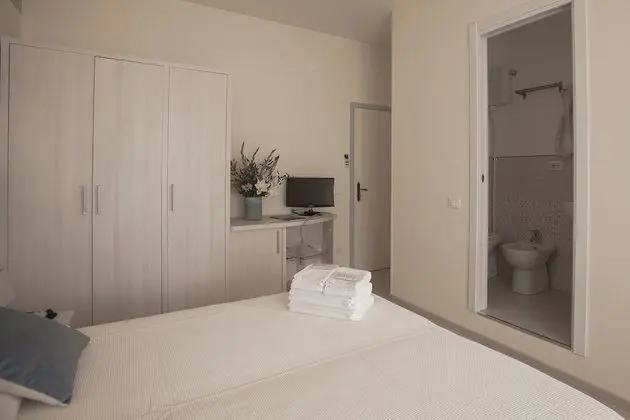 Basic Tek Büyük veya İki Ayrı Yataklı Oda