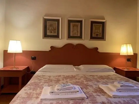 Tek Büyük veya İki Ayrı Yataklı Oda