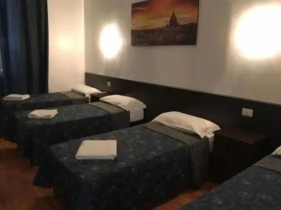 Economy Dört Kişilik Oda, Ortak Banyo