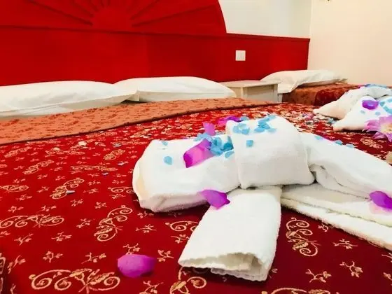 Economy Üç Kişilik Oda, Ortak Banyo