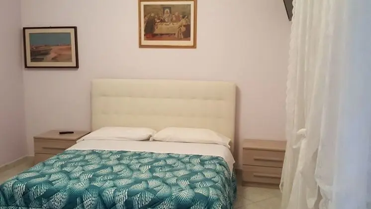 Tek Büyük Yataklı Oda, Banyolu/Duşlu