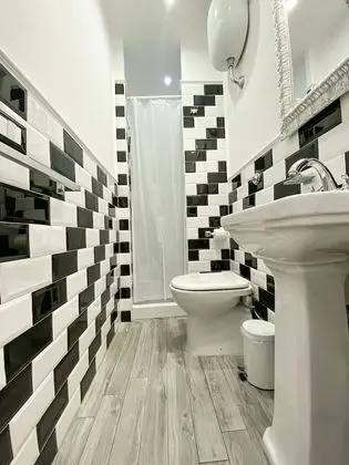 Economy Tek Büyük Yataklı Oda