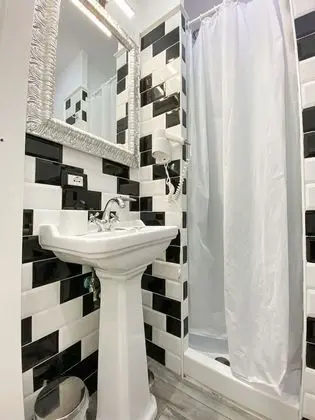 Economy Tek Büyük Yataklı Oda