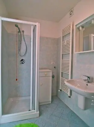 Standard Apart Daire, Balkon, Göl Manzaralı