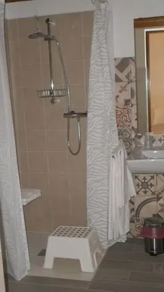 Superior Tek Büyük veya İki Ayrı Yataklı Oda, Engellilere Uygun