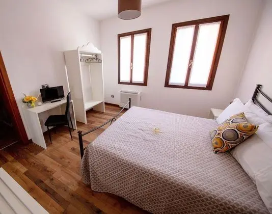 Superior Tek Büyük Yataklı Oda