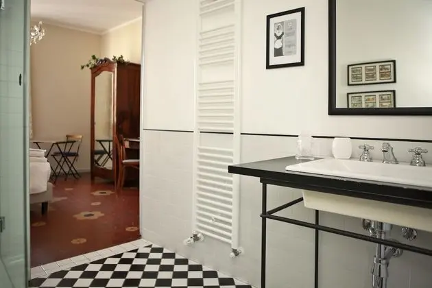 Tek Büyük veya İki Ayrı Yataklı Oda