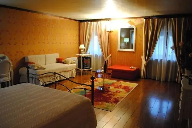 Deluxe Dört Kişilik Oda