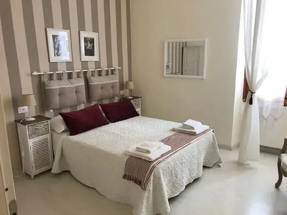 Standard Tek Büyük Yataklı Oda, Ortak Banyo