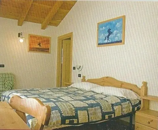 Üç Kişilik Oda