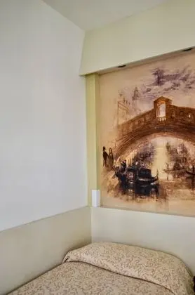 Tek Kişilik Oda, Ortak Banyo