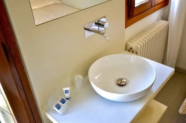 Tek Kişilik Oda, Ortak Banyo