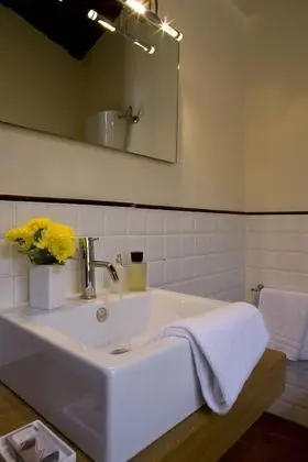 Classic Tek Büyük Yataklı Oda