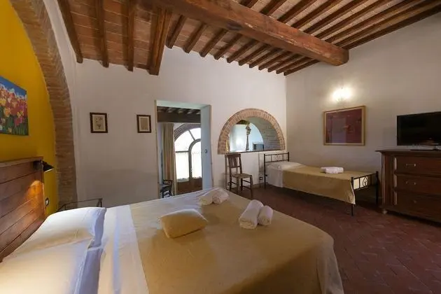 Family Tek Büyük veya İki Ayrı Yataklı Oda, 1 Yatak Odası