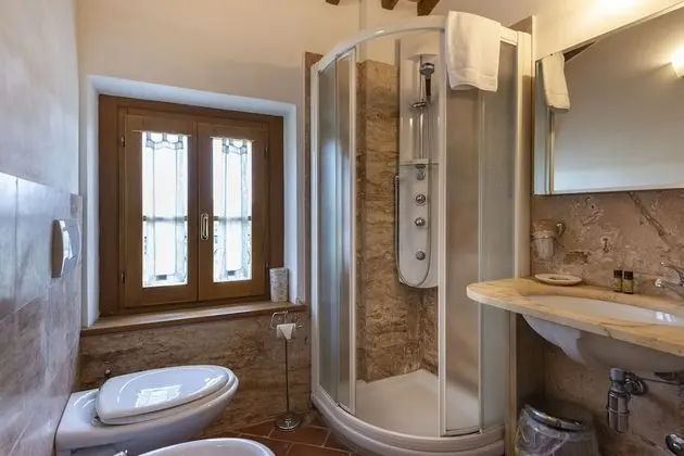 Family Tek Büyük veya İki Ayrı Yataklı Oda, 1 Yatak Odası