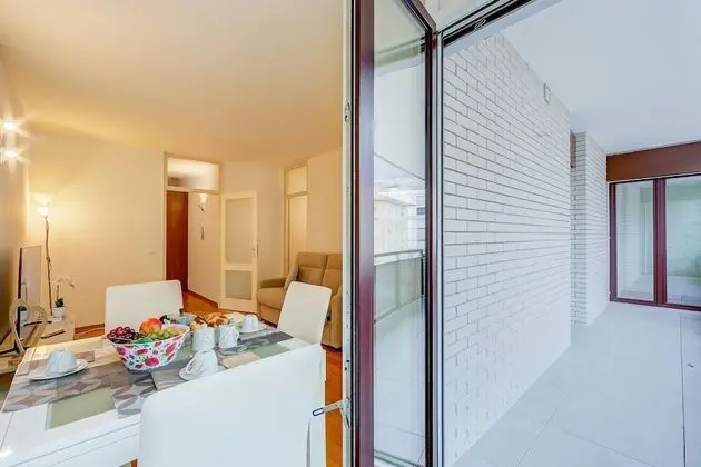 Family Apart Daire, 1 Çift Kişilik Yatak ve Çekyat (Locarno Best Place)