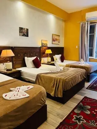Deluxe Üç Kişilik Oda