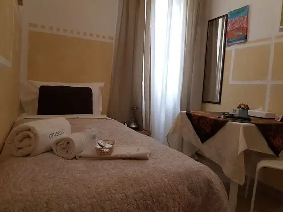 Tek Kişilik Oda, Ortak Banyo