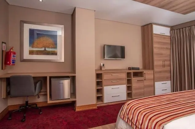 Luxury Tek Büyük Yataklı Oda