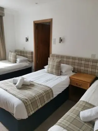 Basic Üç Kişilik Oda, 3 Tek Kişilik Yatak
