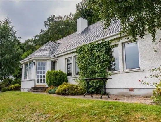 Kır Evi, 2 Yatak Odası, Göl Manzaralı