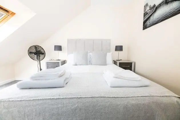 Comfort Tek Büyük veya İki Ayrı Yataklı Oda