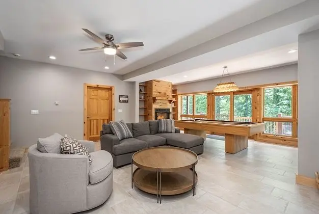 Ev, Birden Çok Yatak, Sıcak Su Havuzu