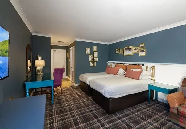 Contemporary Twin Room