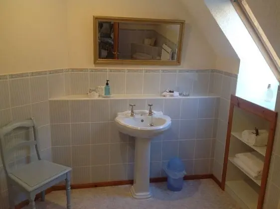 Superior Tek Büyük Yataklı Oda, Göl Manzaralı (Room 3)