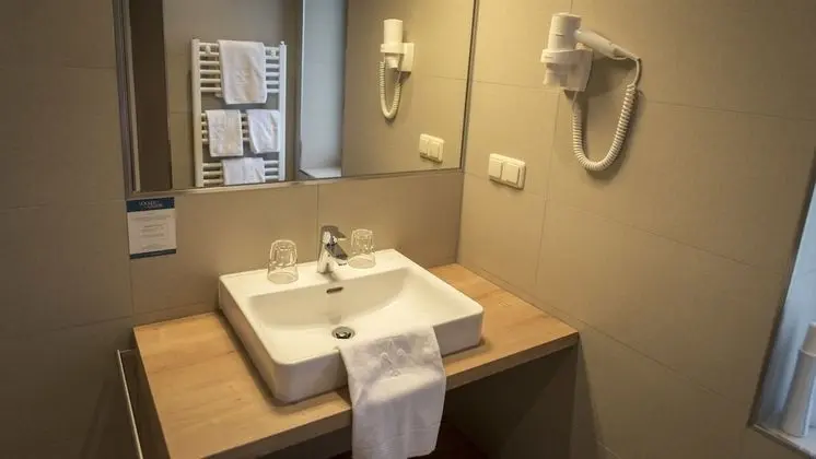 Economy Tek Büyük Yataklı Oda