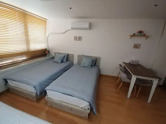 Üç Kişilik Oda