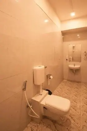 Premium Tek Büyük Yataklı Oda