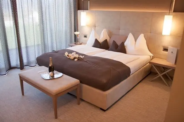 Deluxe Tek Büyük Yataklı Oda, Balkon