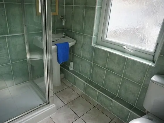 Oda, Banyolu/Duşlu (11 bedded room)
