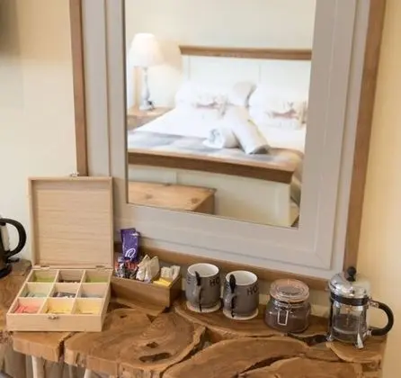 Luxury Tek Büyük Yataklı Oda (Hare)