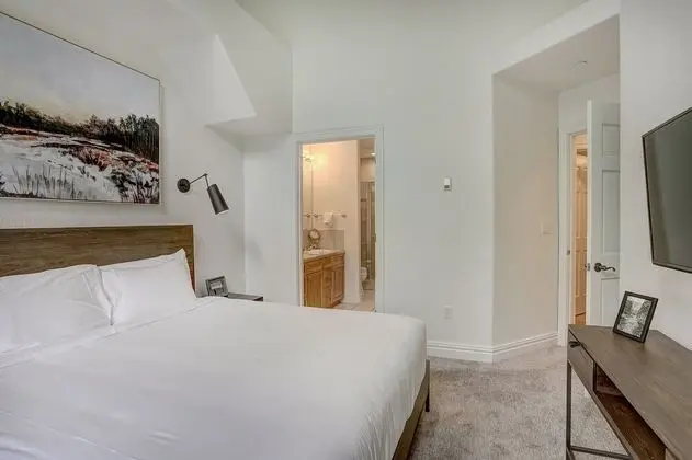 Daire, 2 Yatak Odası (Lodge at Brookside Loft)