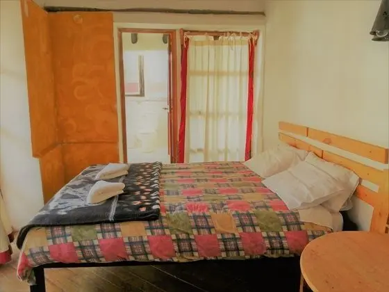 Tek Büyük Yataklı Oda, Özel Banyo, Bahçe Manzaralı