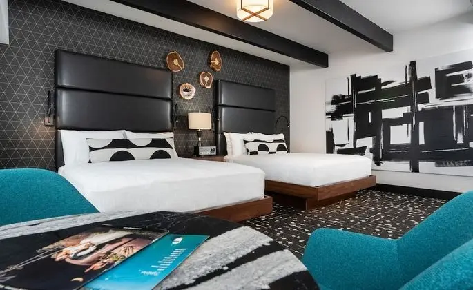 Büyük Yataklı Tek Kişilik Oda, Sigara İçilmez