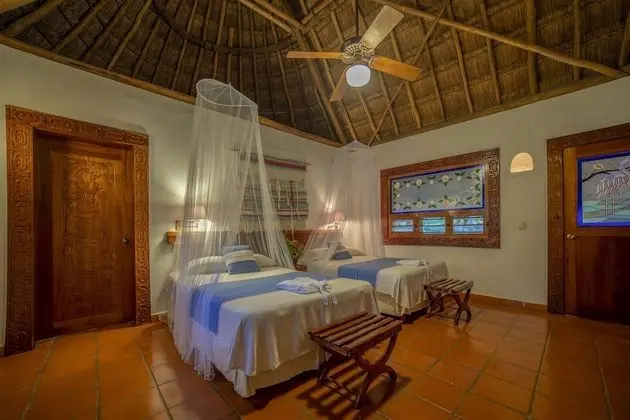 Royal Bungalov, 2 Çift Kişilik Yatak