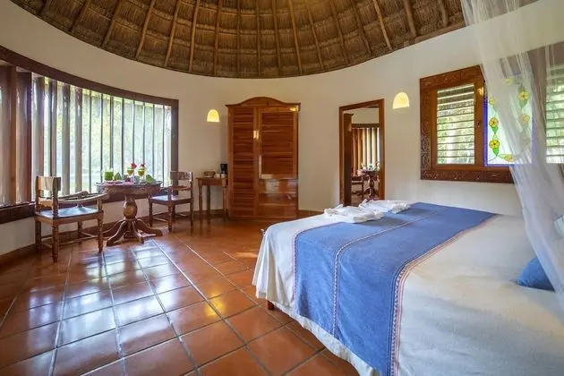 Royal Bungalov, Jakuzi (Mayan)