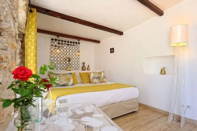 Classic Tek Büyük Yataklı Oda, Teras, Bahçe Manzaralı