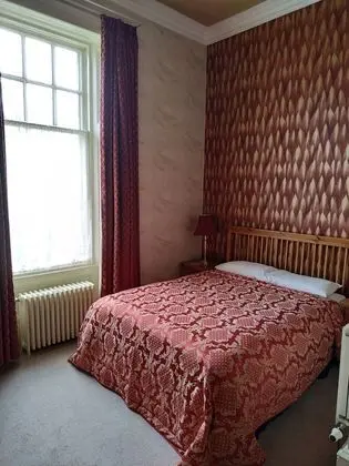 Tek Büyük Yataklı Oda, Banyolu/Duşlu