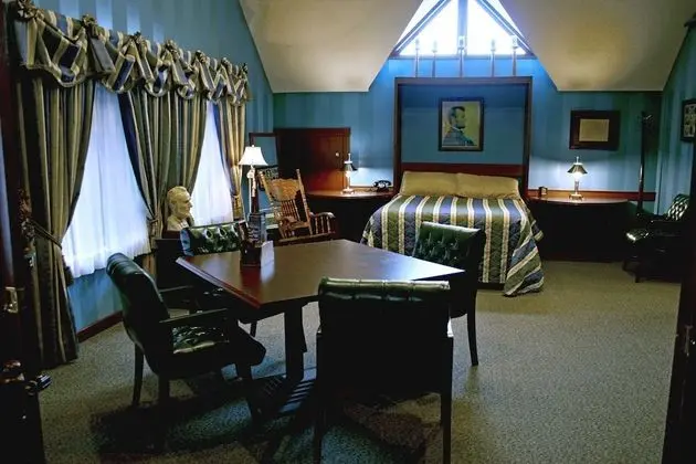 Standard Tek Büyük Yataklı Oda, Banyolu/Duşlu (Abe Lincoln Suite)