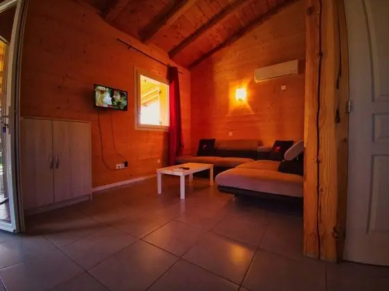 2 Bedroom Lodge with Spa Access