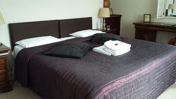 Standard Tek Büyük Yataklı Oda, 1 Çift Kişilik Yatak ( Loch View)