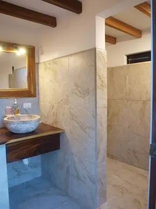 Deluxe Kulübe, 1 Büyük (Queen) Boy Yatak, Özel Banyo, Dağ Manzaralı