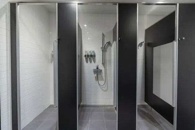 Oda, Sadece erkekler için (Capsule Room)