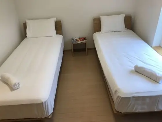 Oda, 1 Yatak Odası (  B  )